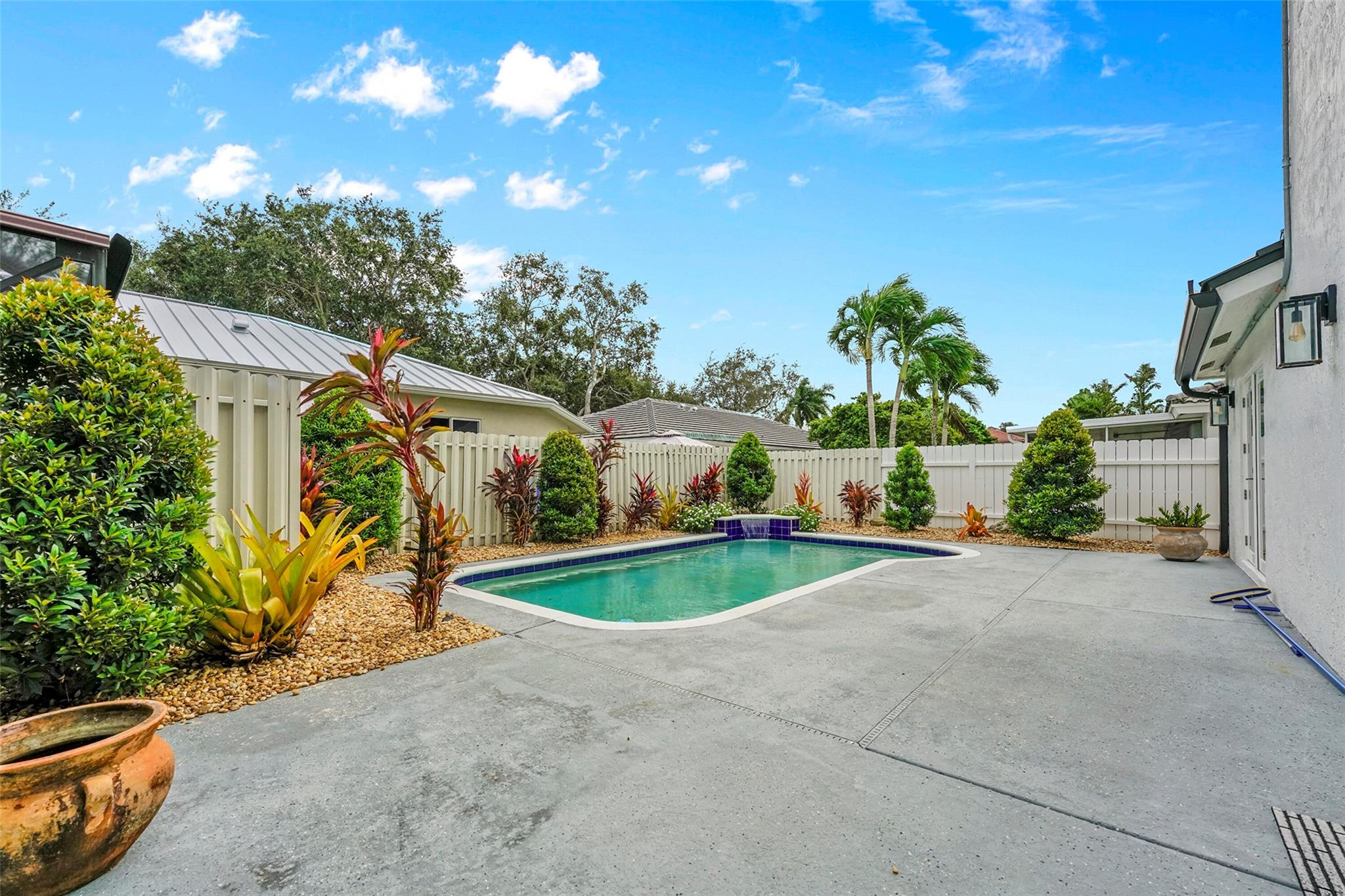 Palm Aire Oaks Course Est - Residential Lease