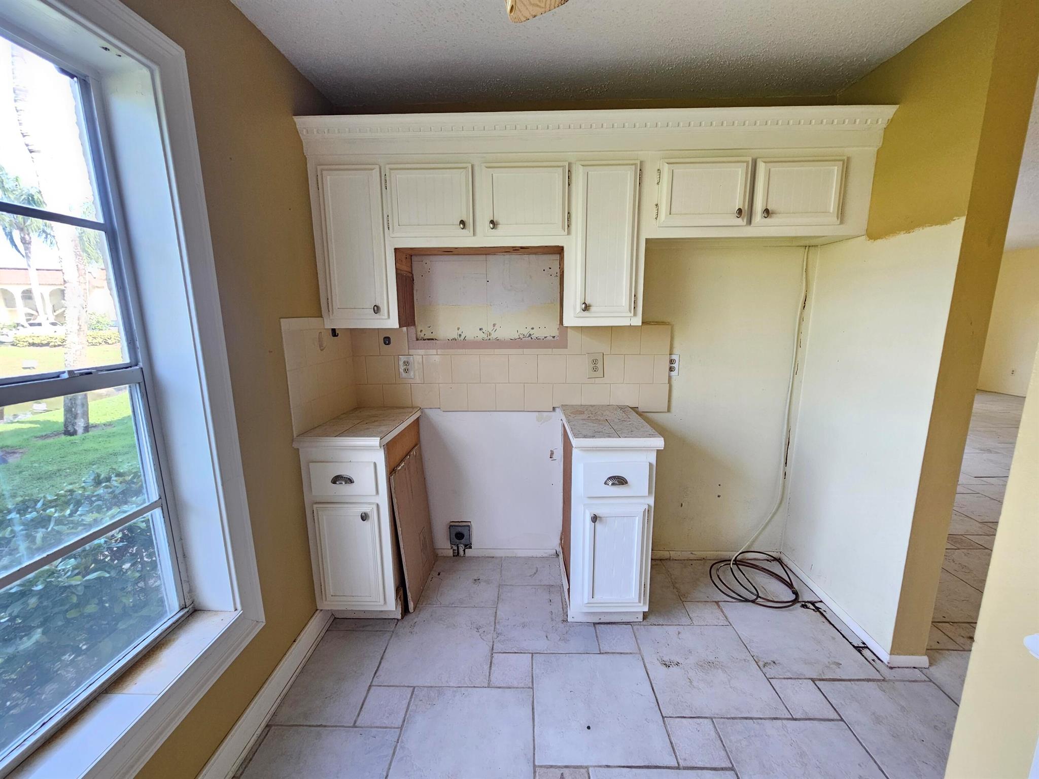 VILLAS ON THE GREEN CONDO - Residential