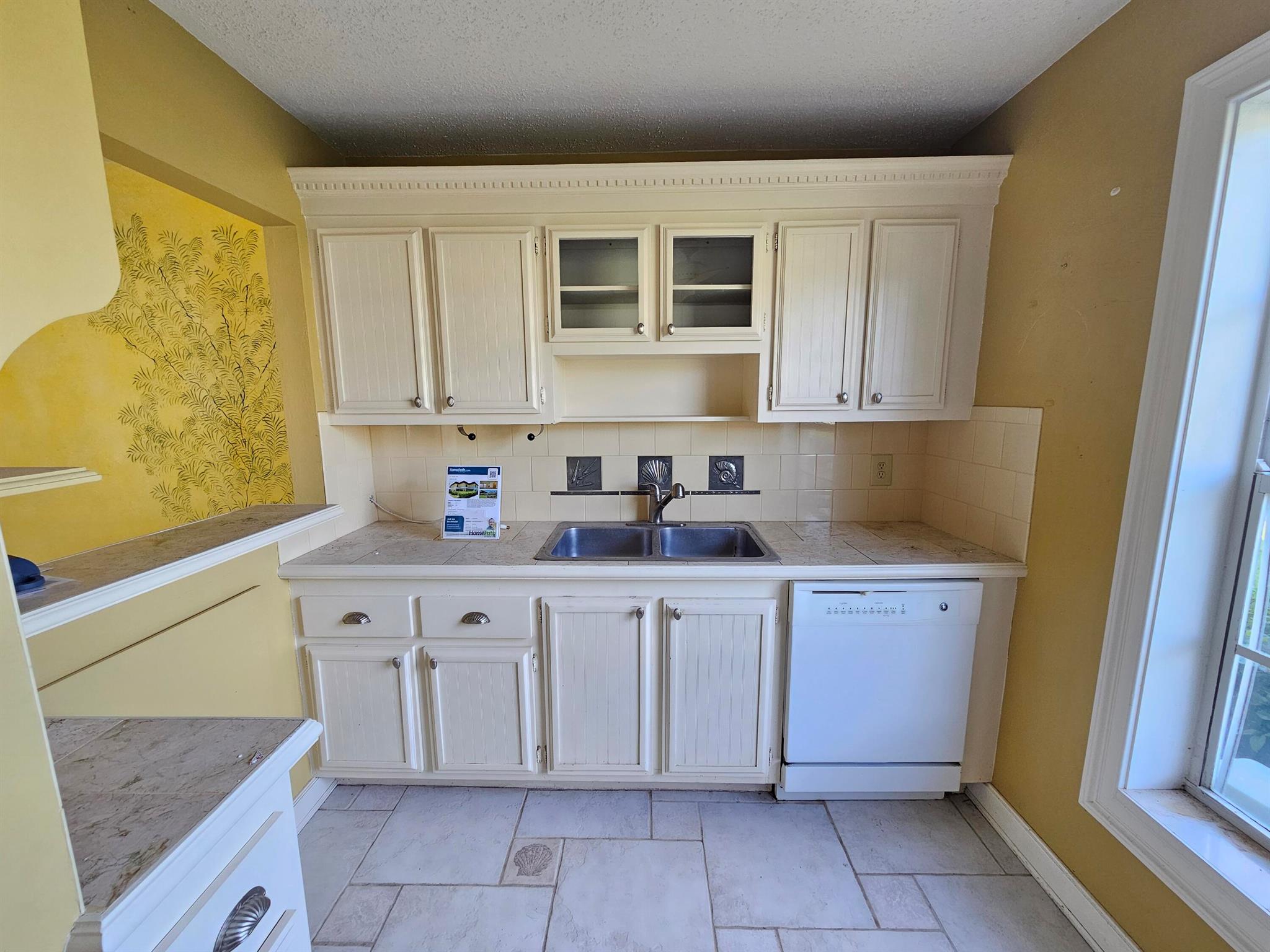 VILLAS ON THE GREEN CONDO - Residential