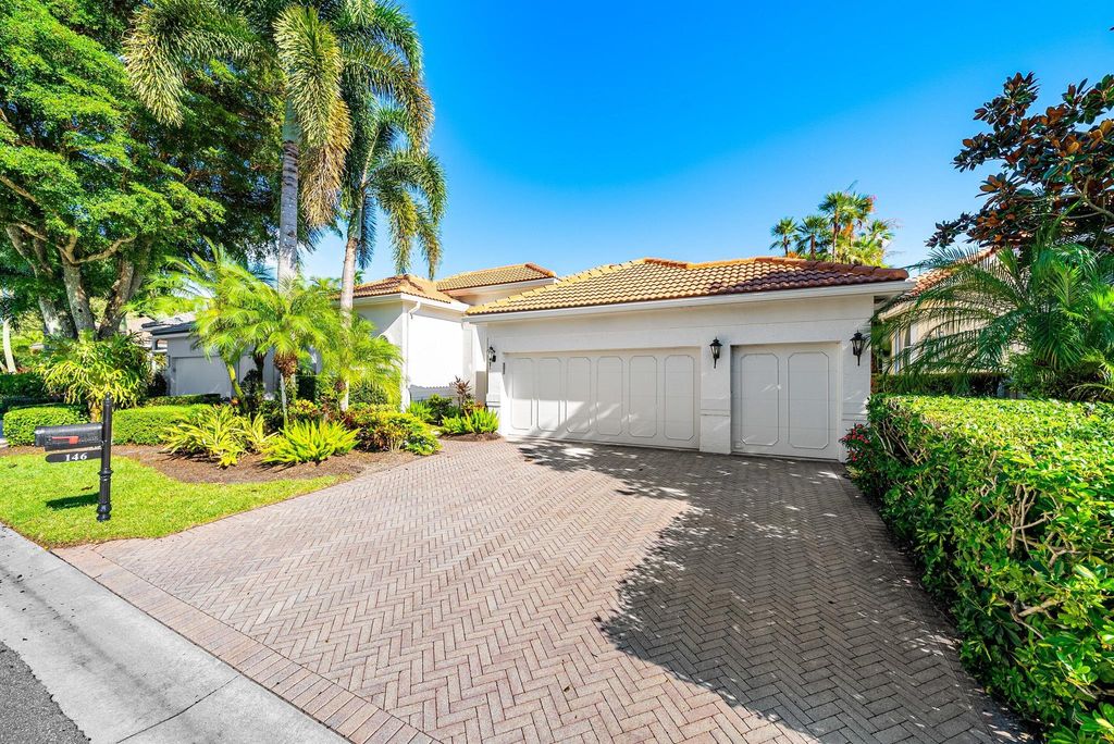 Photo of 146 Banyan Isle Drive, Palm Beach Gardens, FL 33418 (MLS # R11141669)