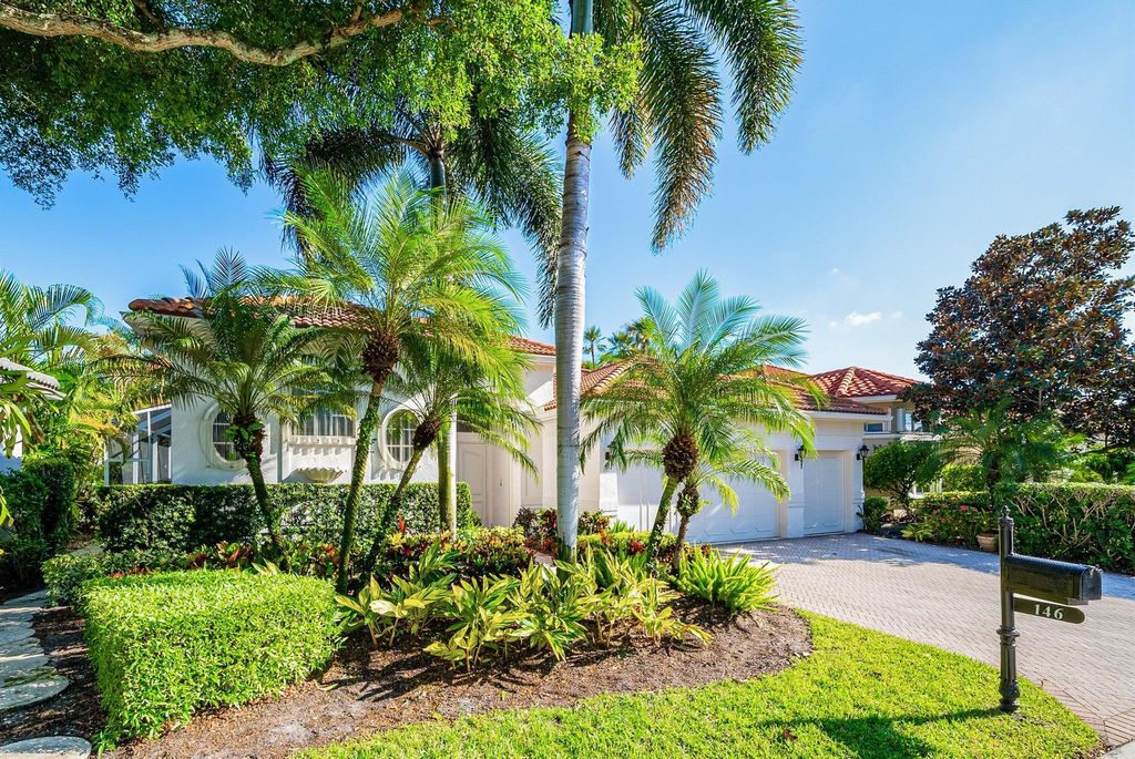 Photo of 146 Banyan Isle Drive, Palm Beach Gardens, FL 33418 (MLS # R11141669)