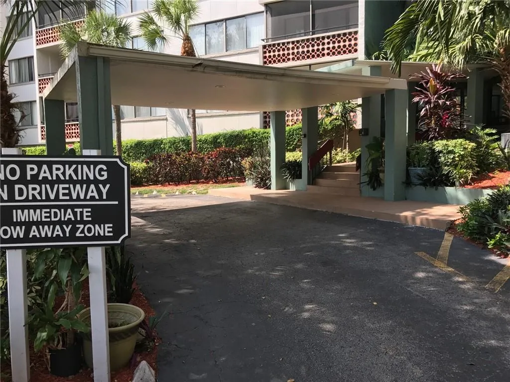 4222 Inverrary Blvd Unit 4115  