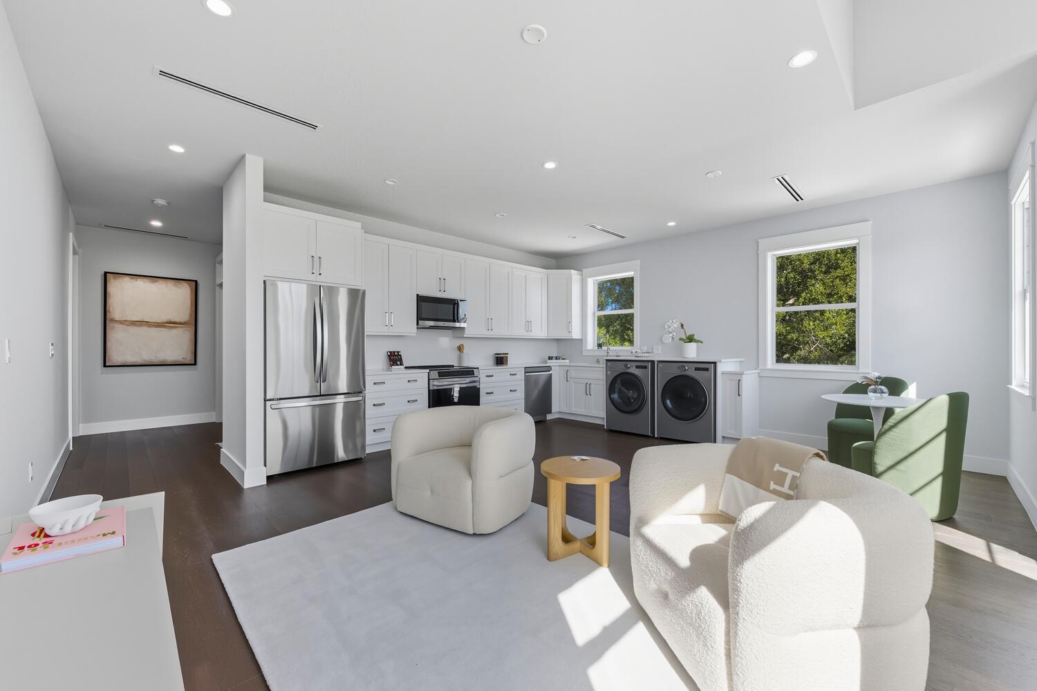 HIDDEN KEY NORTH - Residential