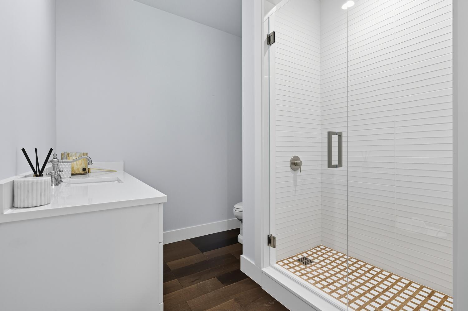 HIDDEN KEY NORTH - Residential