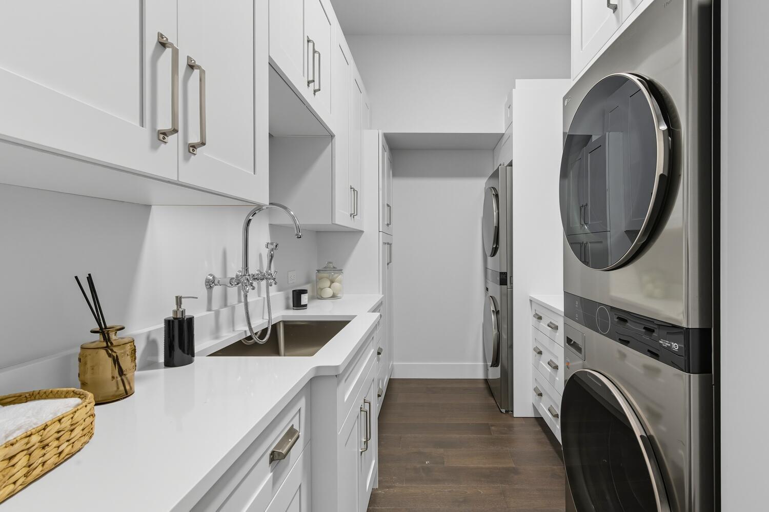 HIDDEN KEY NORTH - Residential