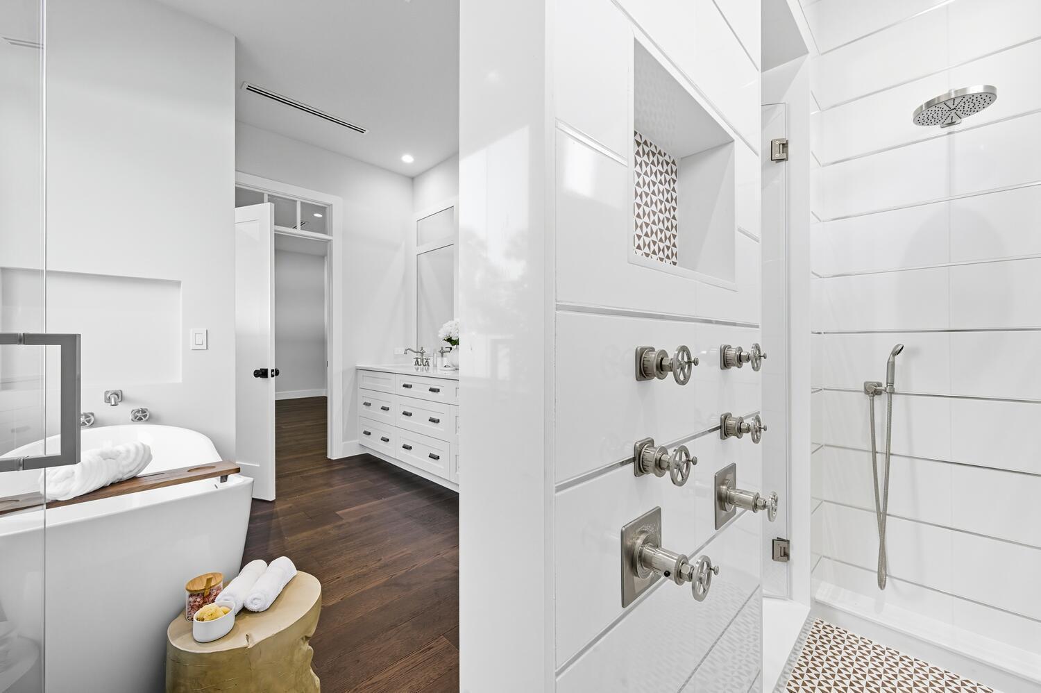 HIDDEN KEY NORTH - Residential