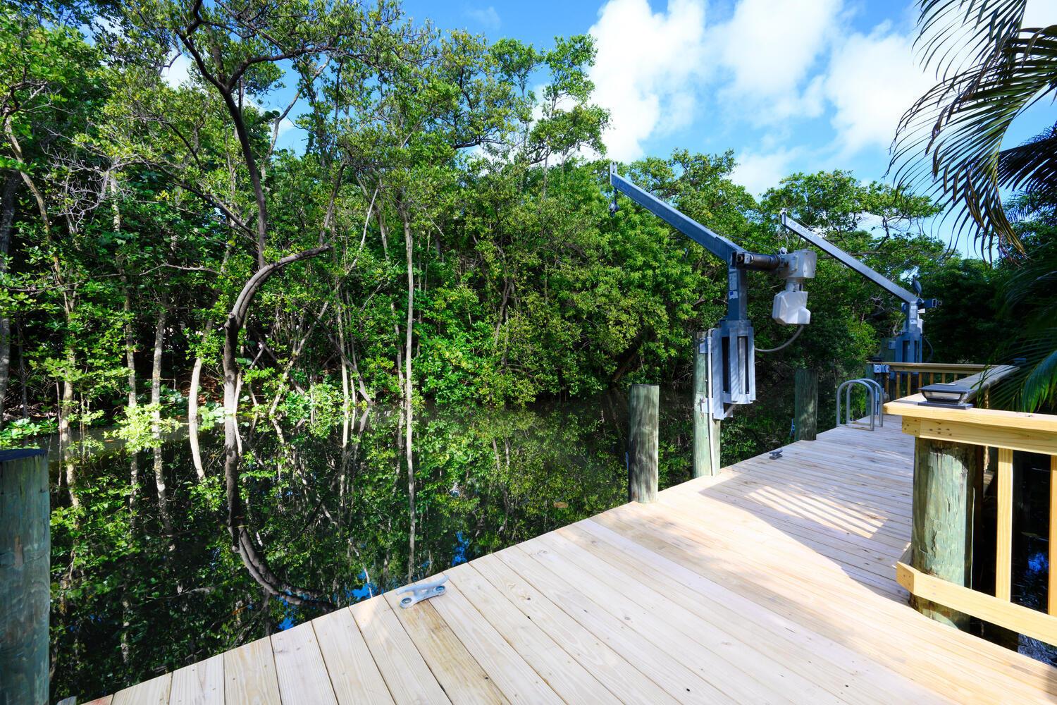 HIDDEN KEY NORTH - Residential