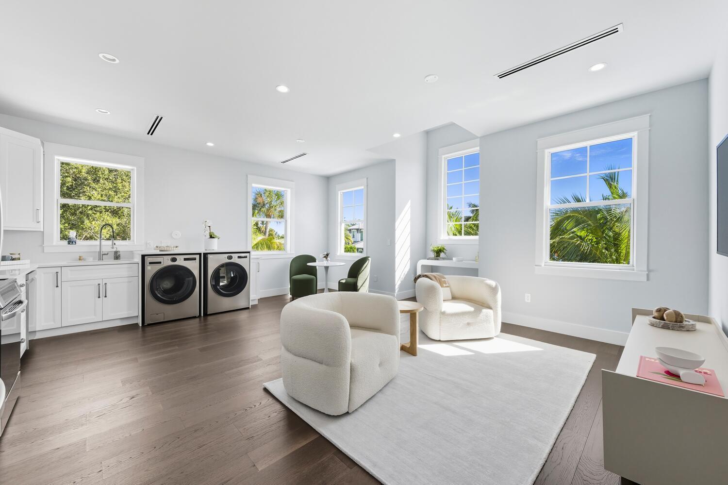 HIDDEN KEY NORTH - Residential