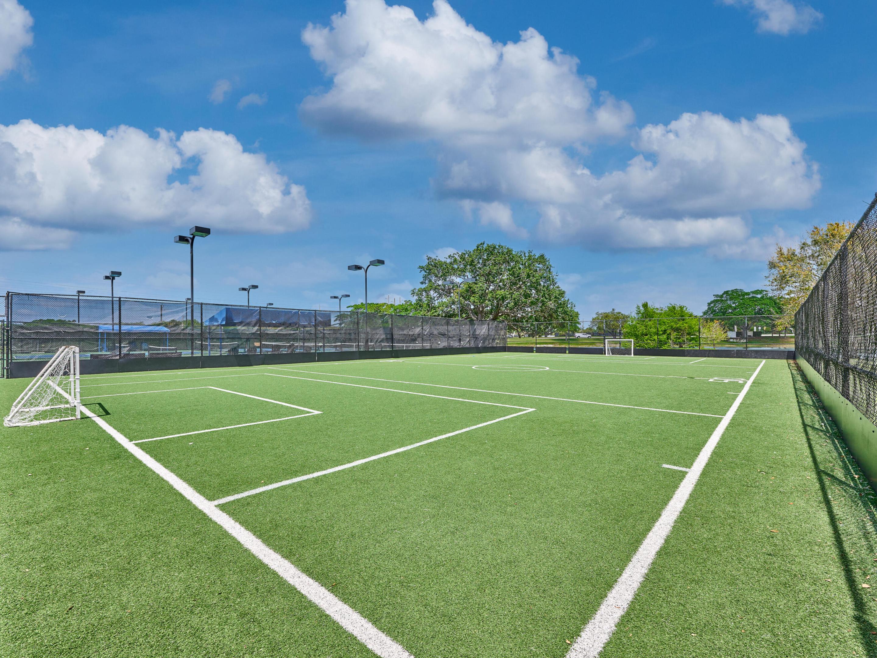 TRACT D OF MISSION BAY - Residential