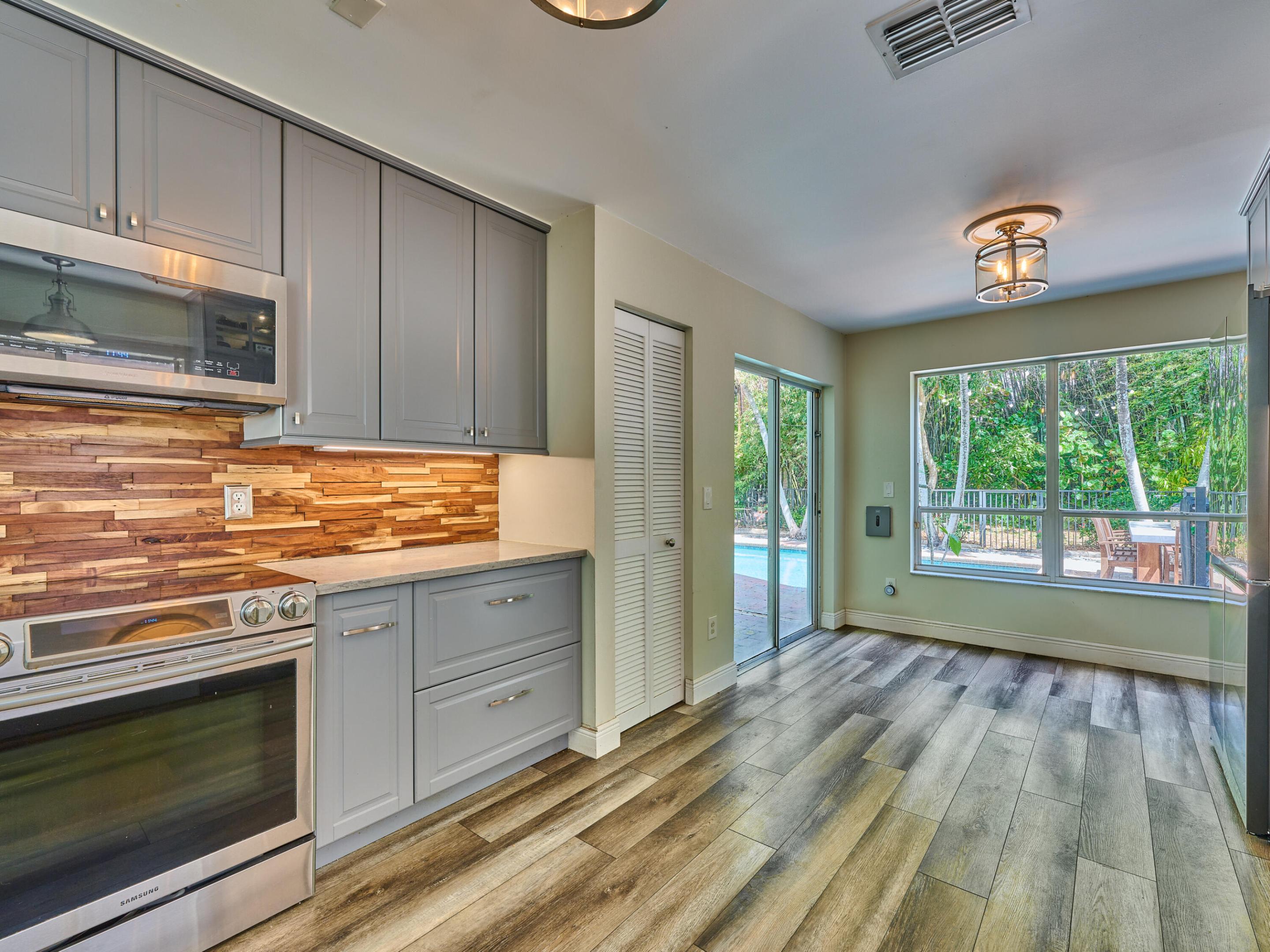 TRACT D OF MISSION BAY - Residential