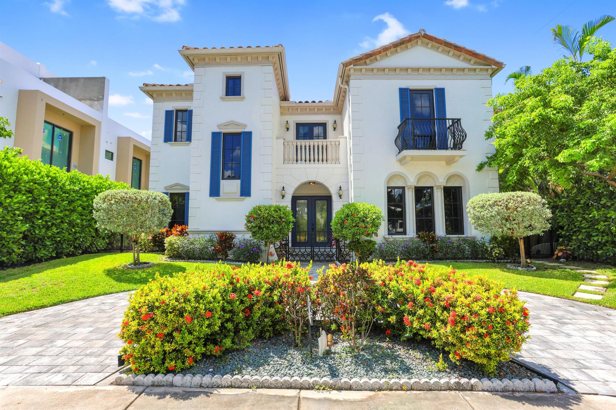 SUPERB LOCATION!!! Experience this ideal winter escape! Enjoy comfort and convenience with this spacious and stylish 3 bedroom pet friendly home, just steps from the beach and a block from Atlantic Avenue. A gated courtyard with dipping pool and lush landscaping ushers you into the casual elegance of the first floor that boosts a flowing floor plan. A custom designed open-plan kitchen and bar with a full-size wine fridge, gas stove and oversized coffee station/pantry. Stylish and comfortable dinning area that accommodates 10 guests. Enjoy your favorite shows in the cozy Den. Plenty of parking in the front U shaped drive. Come and enjoy all that Delray Beach has to offer! Available starting Jan. 01, 2026 (3 month minimum).