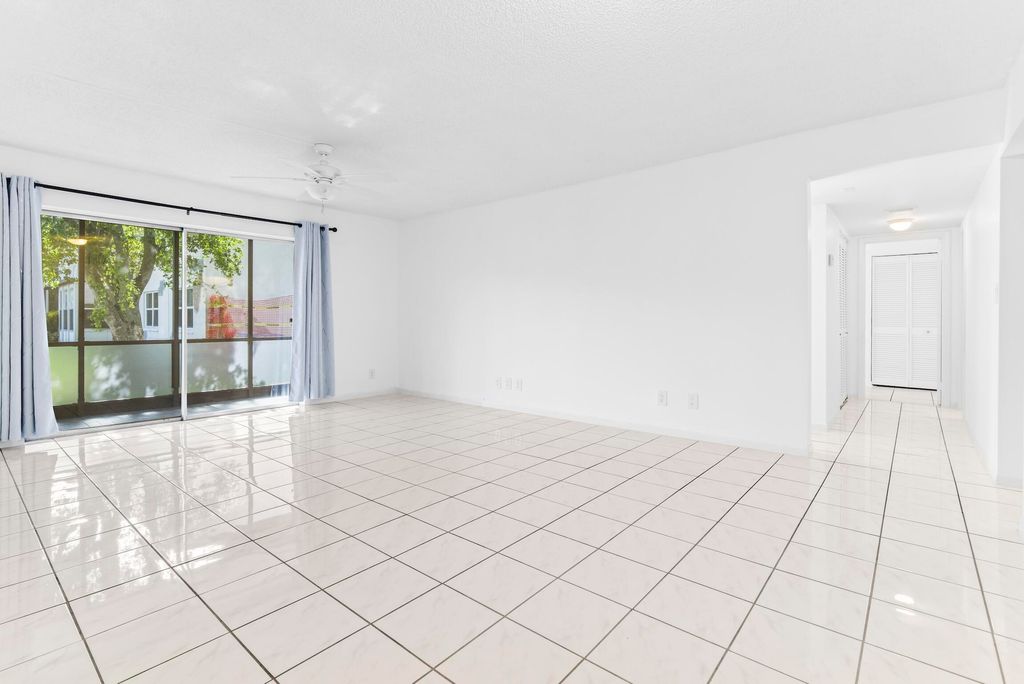 Photo of 345 W Laurel Drive #2m, Margate, FL 33063 (MLS # R11166898)
