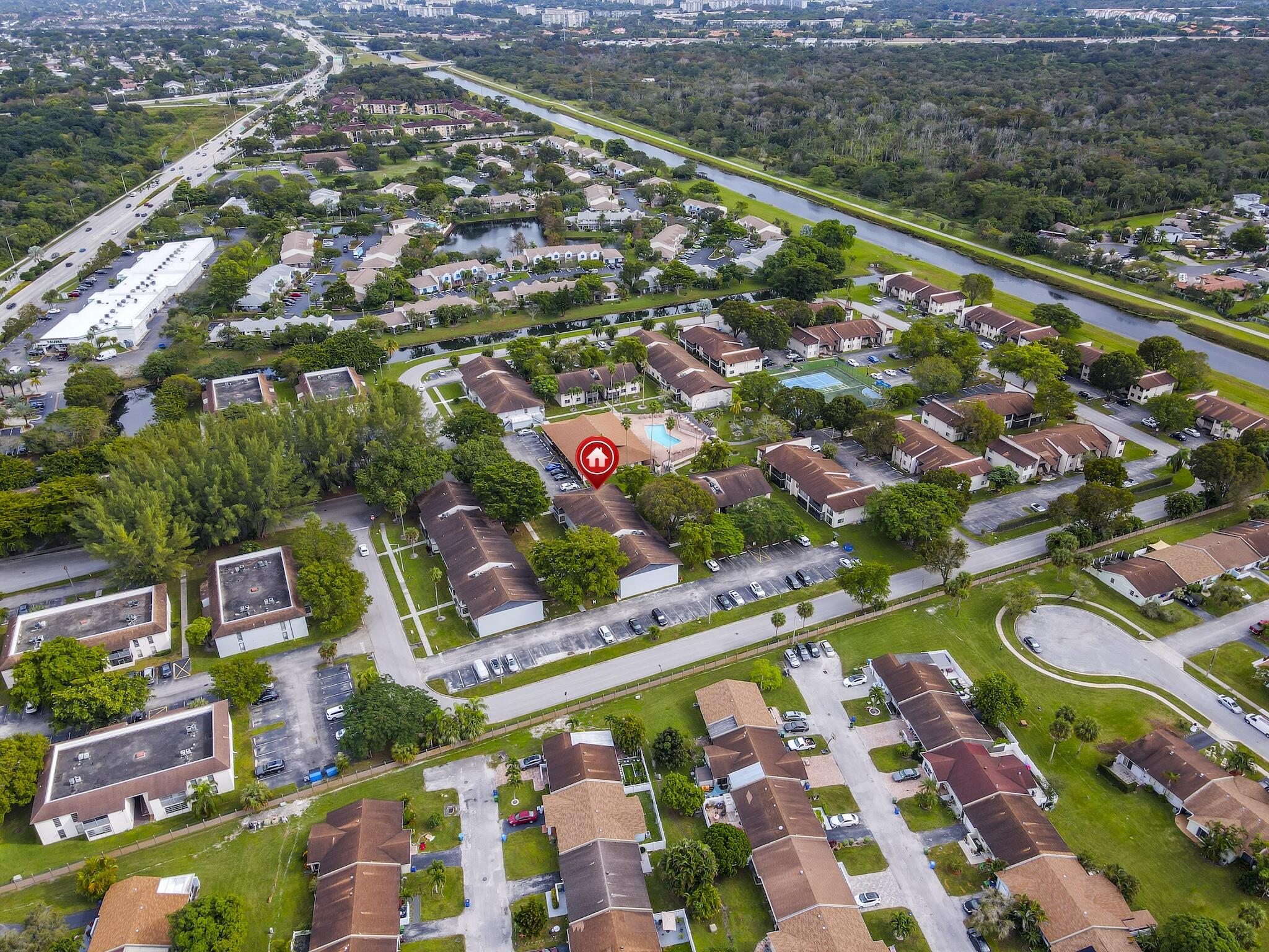 LAURELS AT MARGATE CONDO - Residential