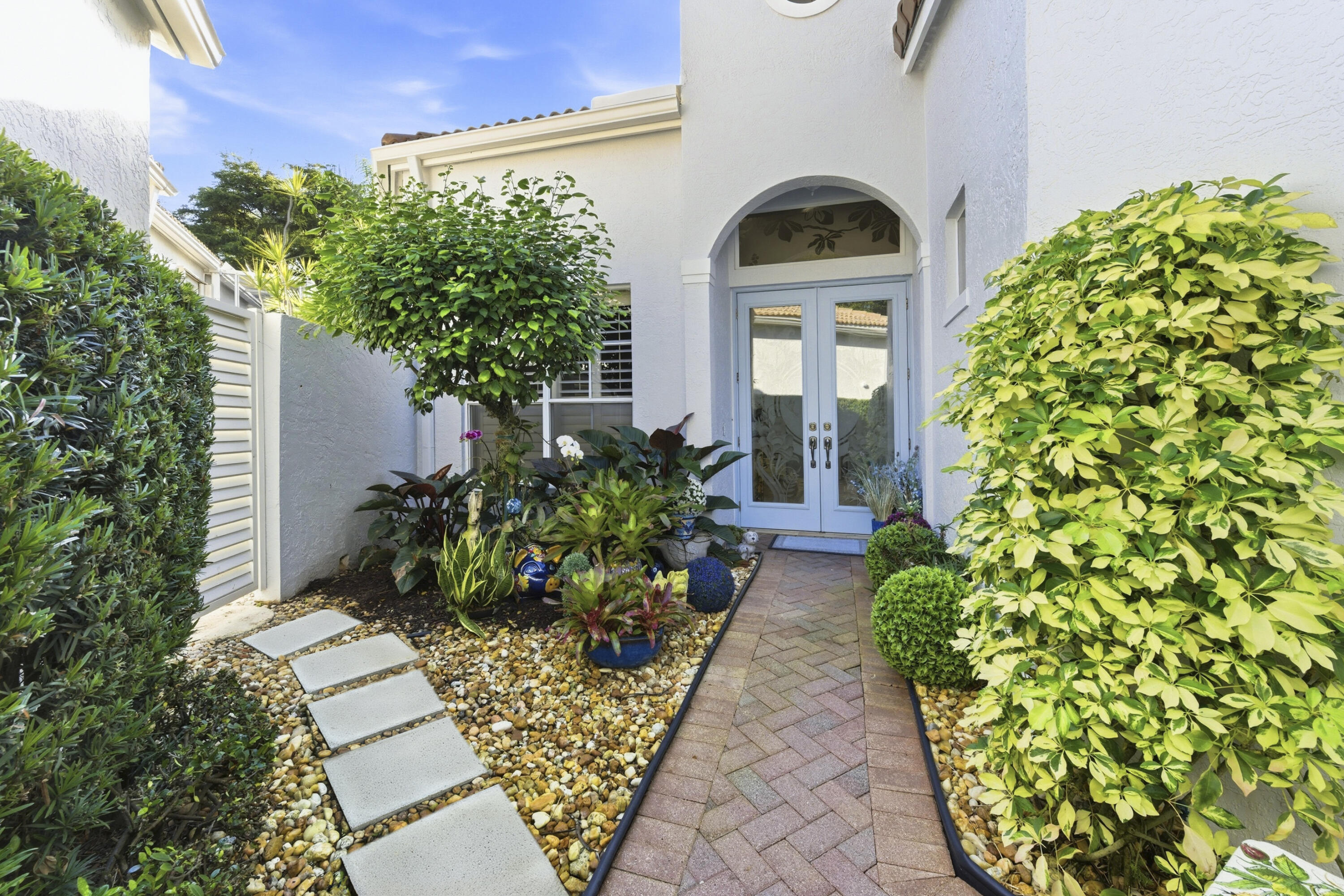 121 Sunset Bay Drive