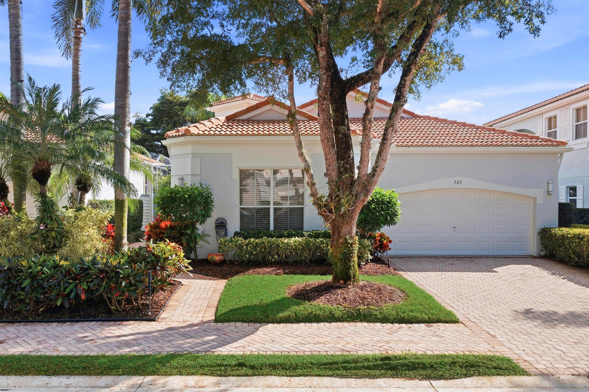 BALLENISLES - Residential