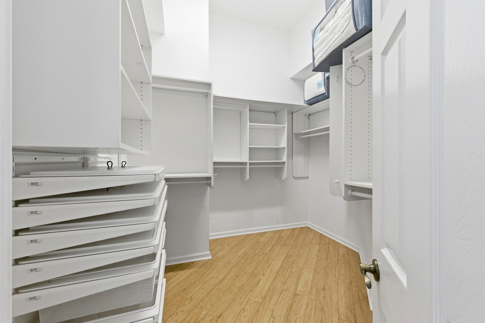 BALLENISLES - Residential