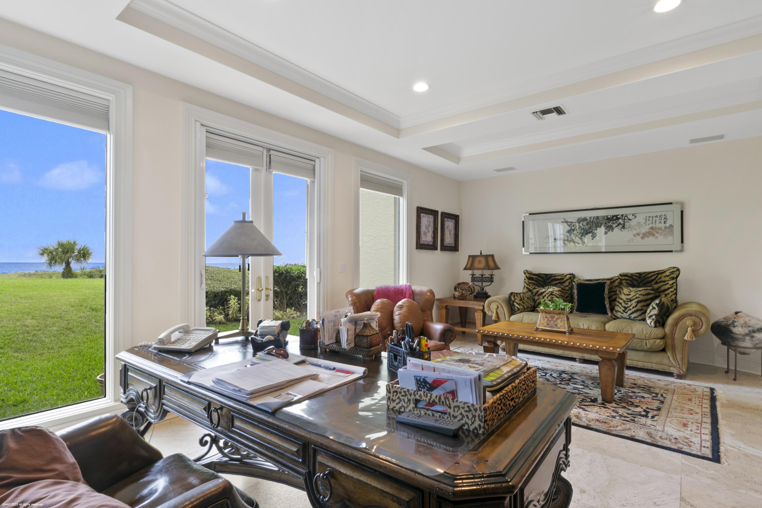 JUPITER ISLAND - Residential