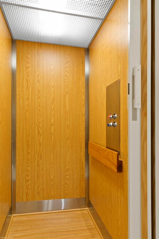 JUPITER ISLAND - Residential