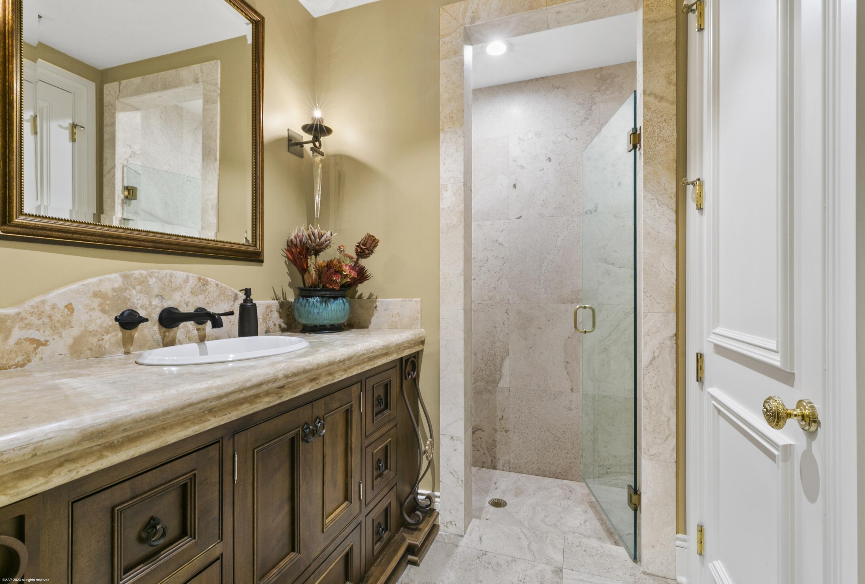 JUPITER ISLAND - Residential