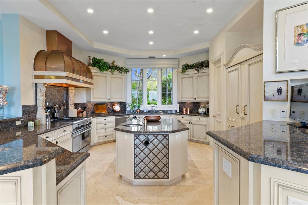 JUPITER ISLAND - Residential