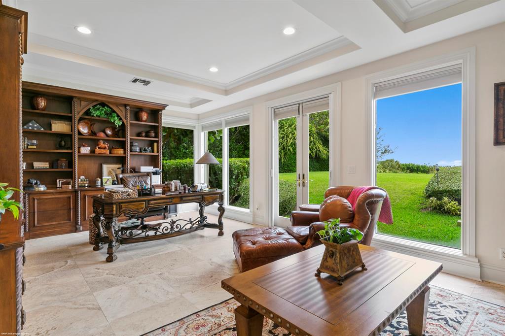 JUPITER ISLAND - Residential