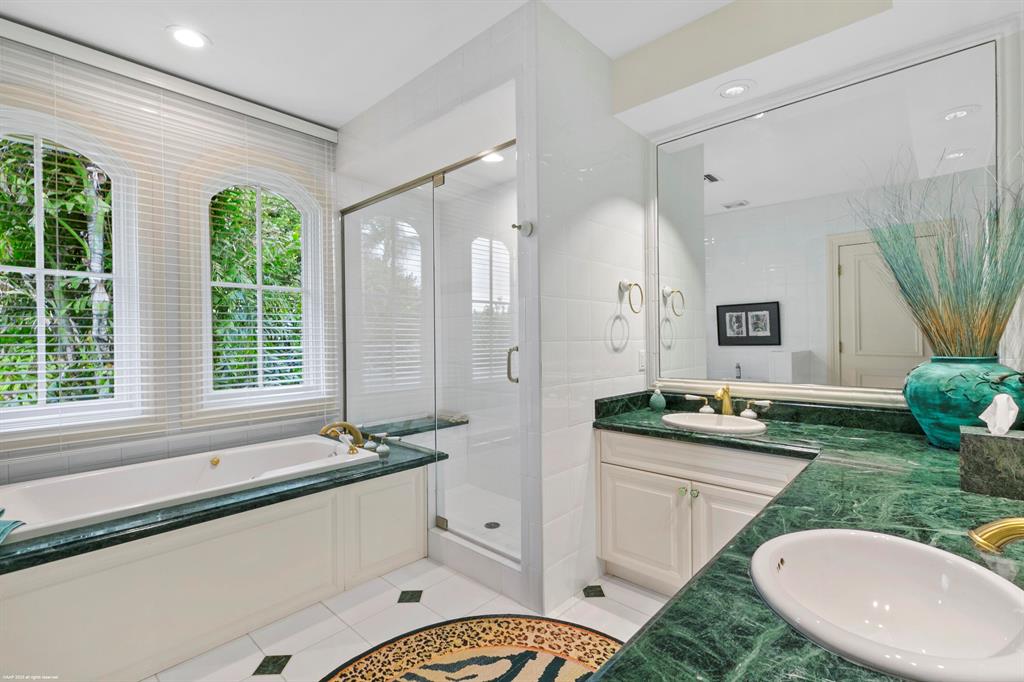 JUPITER ISLAND - Residential