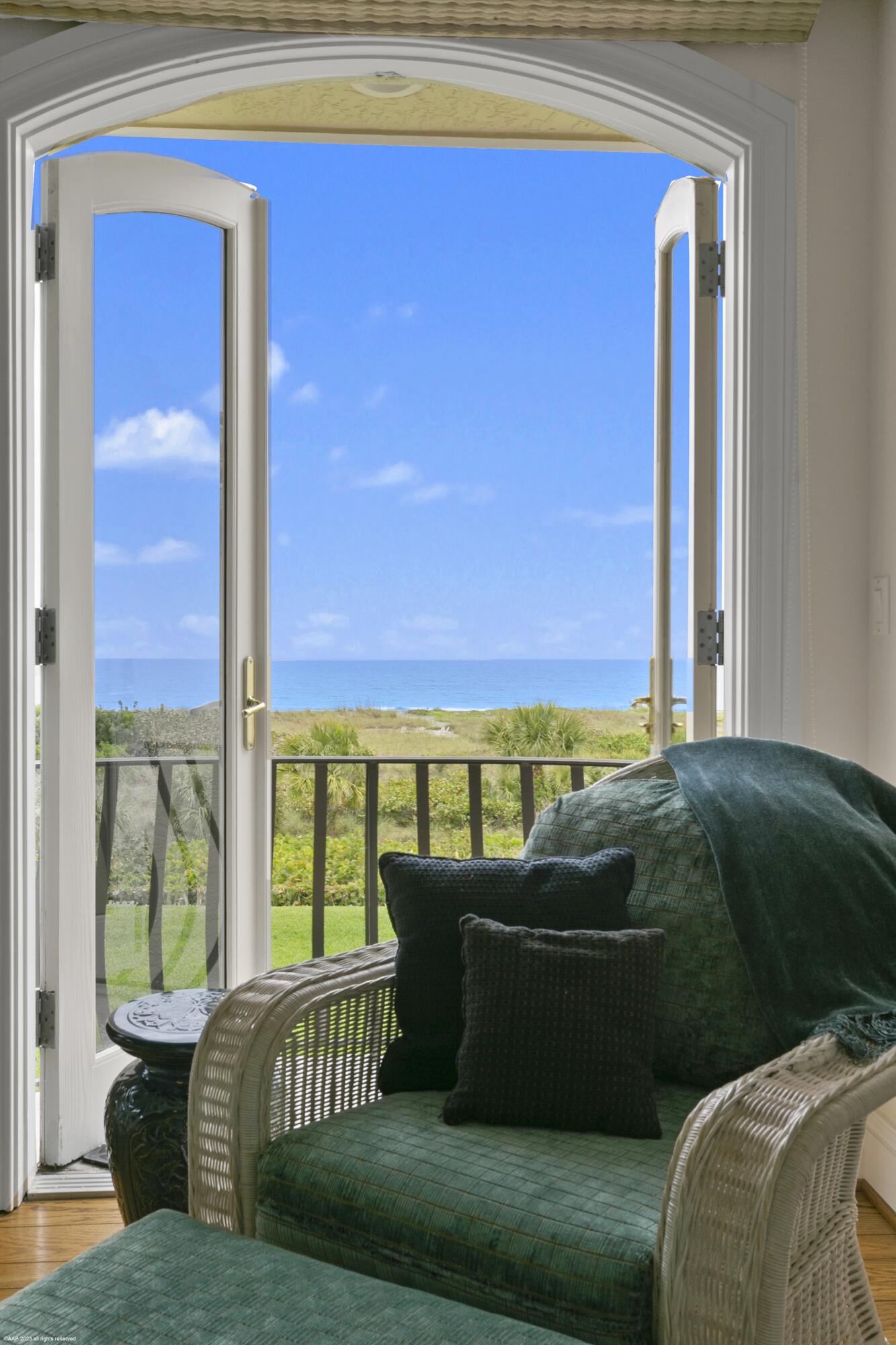 JUPITER ISLAND - Residential