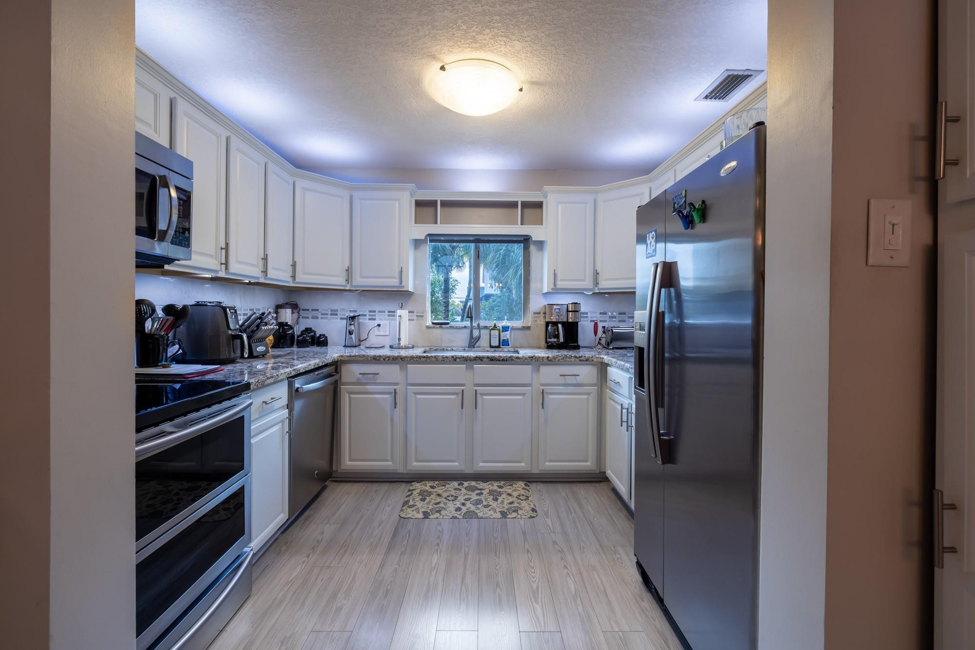 Four seas townhomes - Residential Lease