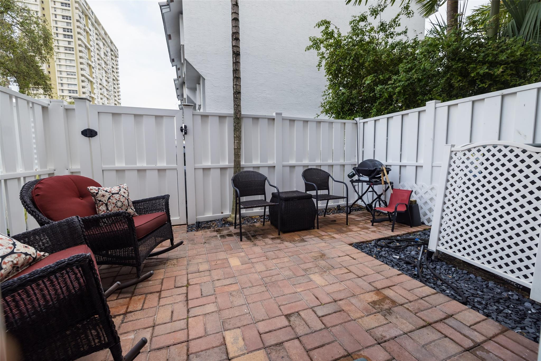 Four seas townhomes - Residential Lease