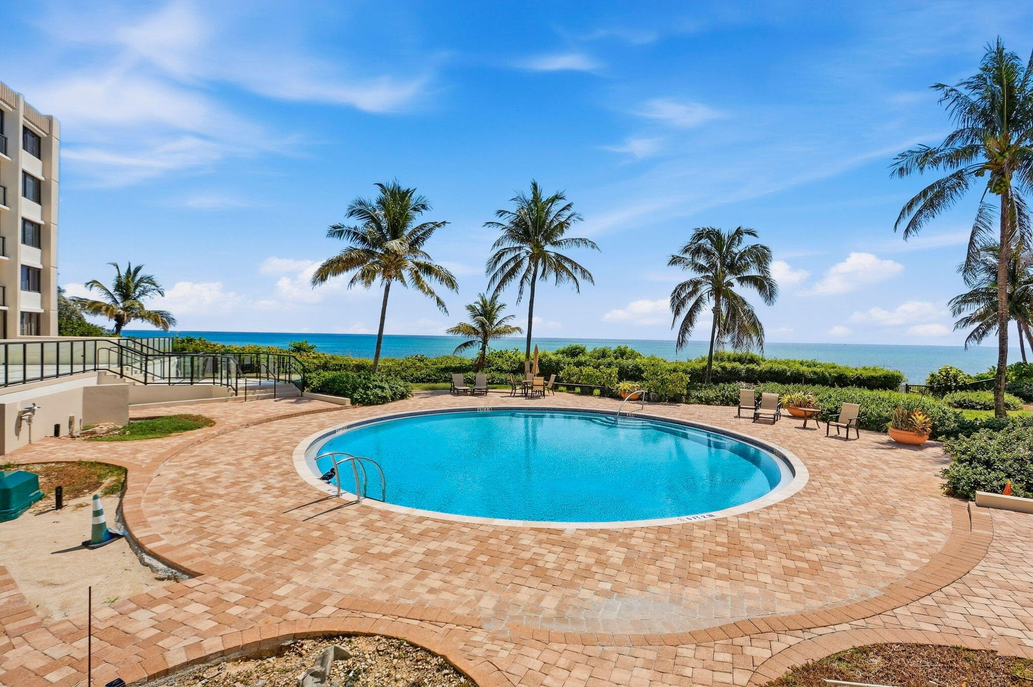 6885 N OCEAN Boulevard 1010