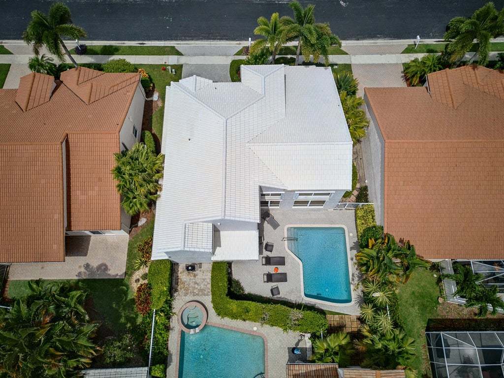 Photo of 17276 BALBOA POINT Way, Boca Raton, FL 33487 (MLS # B26059853)