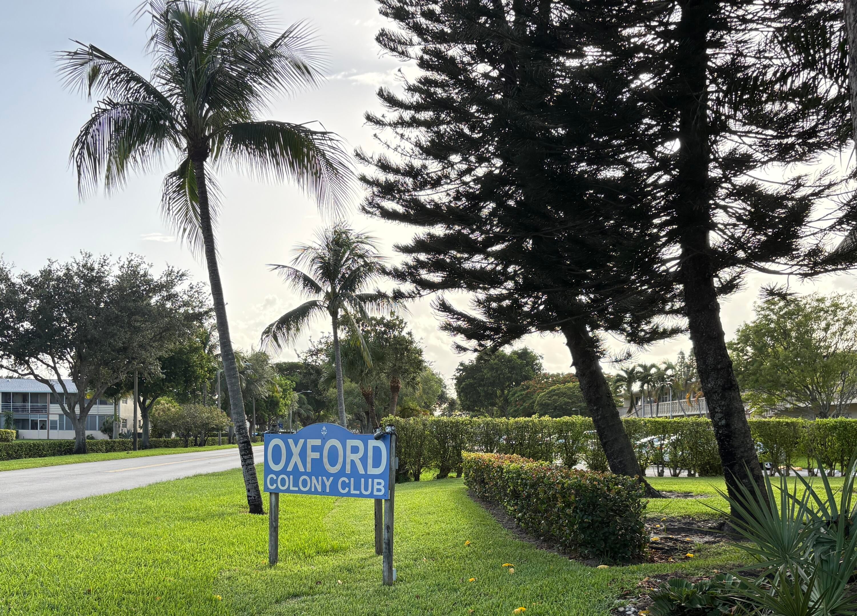 209 Oxford 200