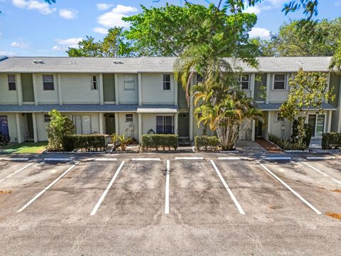 Photo of 789 Crystal Lake Drive #789, Deerfield Beach, FL 33064 (MLS # B26003042)