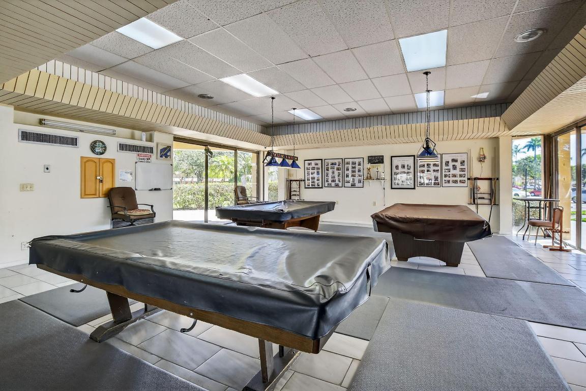 SUNRISE LAKES 18 CONDO - Residential