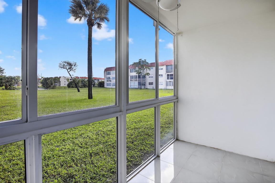 SUNRISE LAKES 18 CONDO - Residential