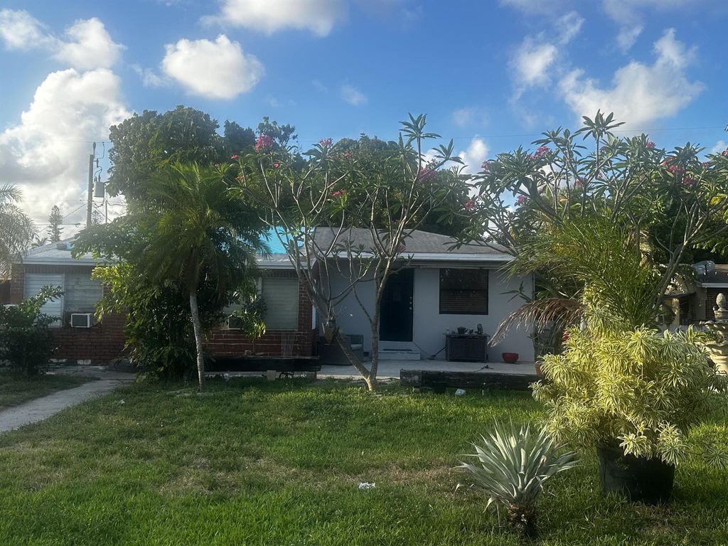 Photo of 3961 Allison Court, Lake Worth, FL 33461 (MLS # R10985836)