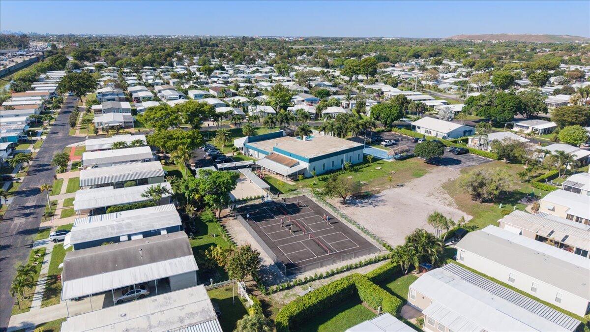 HIGHLAND MEADOWS ESTATES - Residential