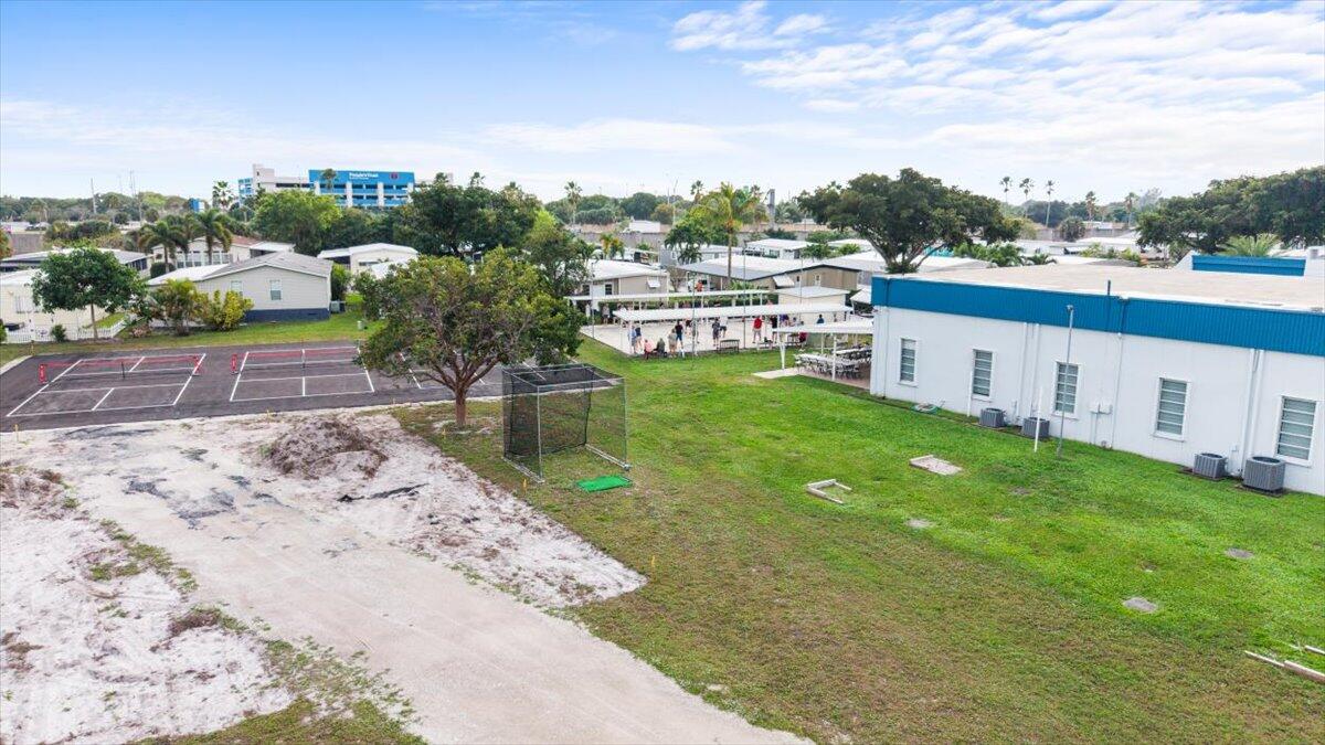 HIGHLAND MEADOWS ESTATES - Residential