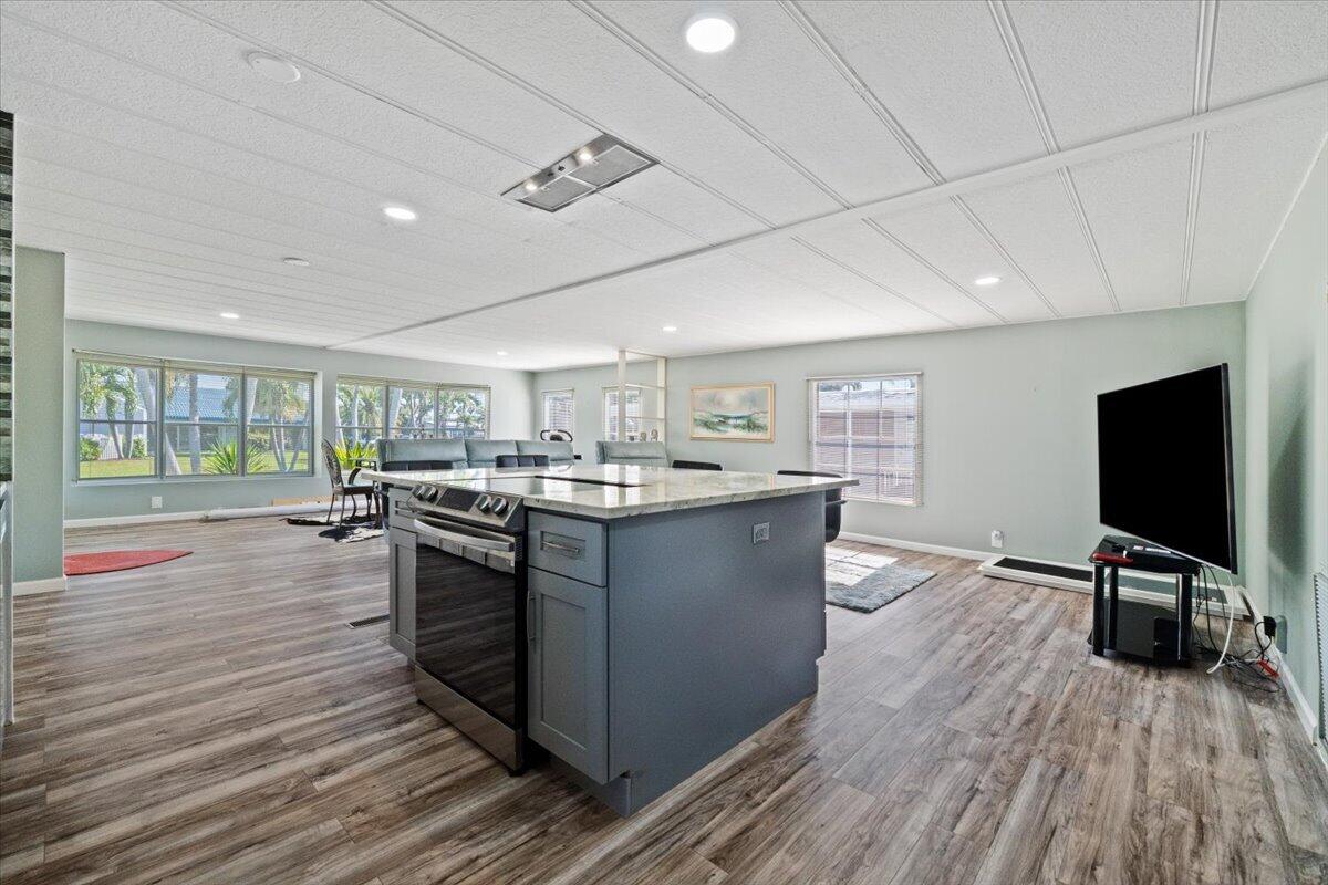 HIGHLAND MEADOWS ESTATES - Residential