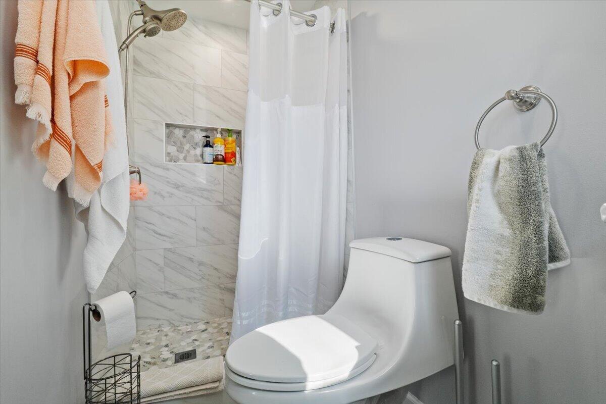 HIGHLAND MEADOWS ESTATES - Residential