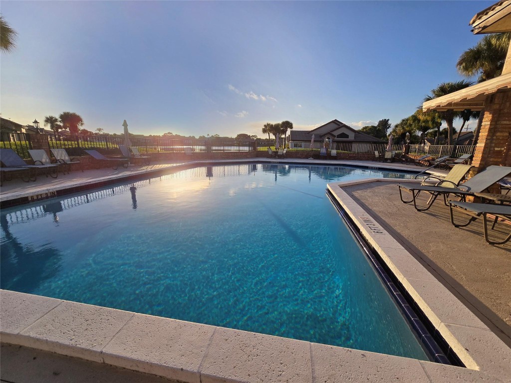 ABERDEEN PL 4 - Residential