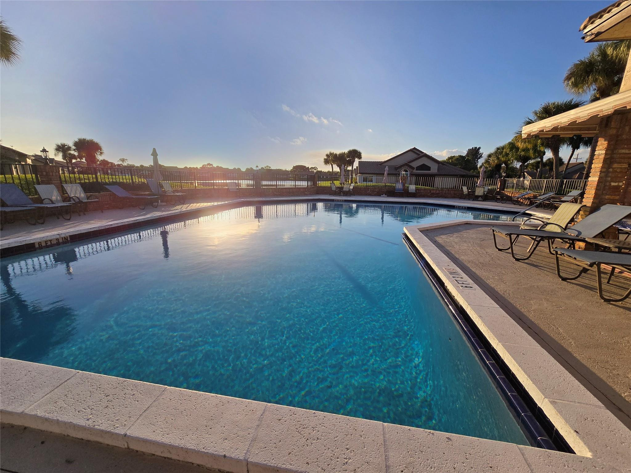 ABERDEEN PL 4 - Residential