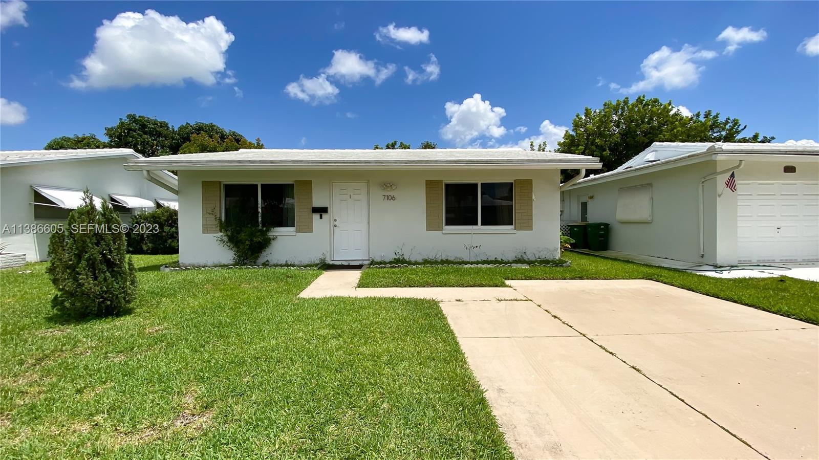 MAINLANDS OF TAMARAC LAKES - Residential