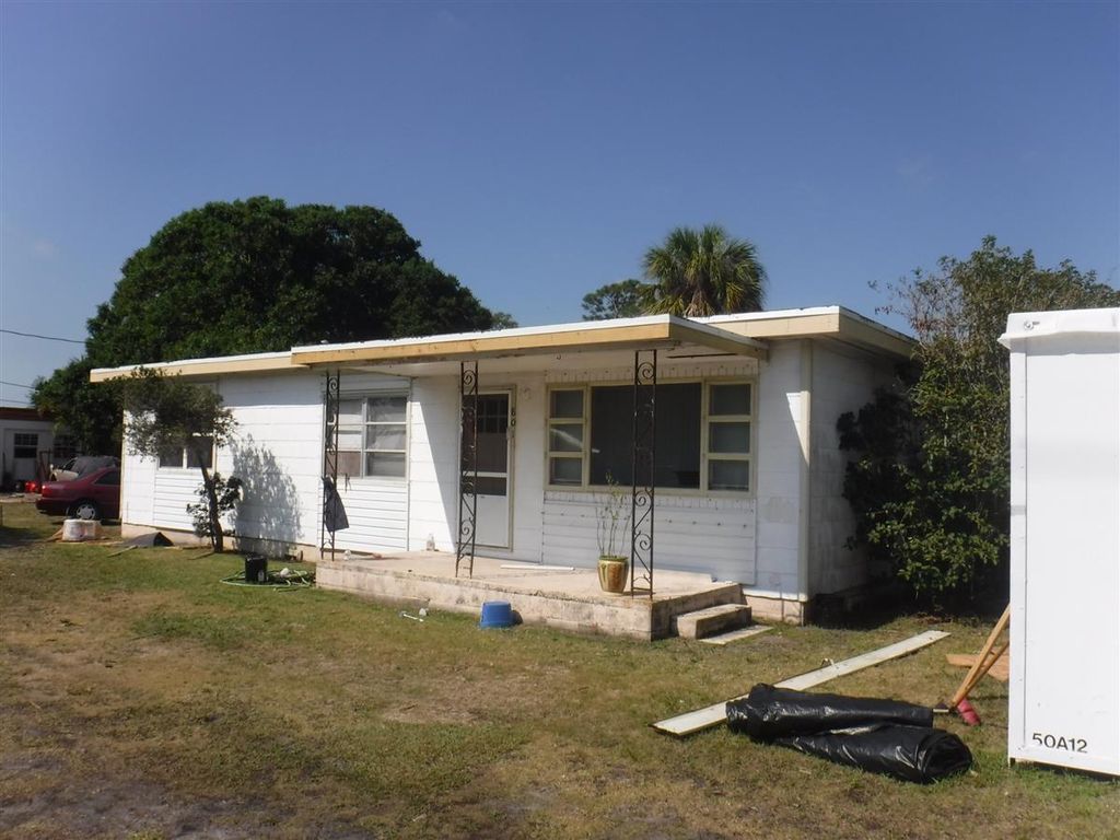 Photo of 801 S 33rd Street, Fort Pierce, FL 34947 (MLS # R11102395)