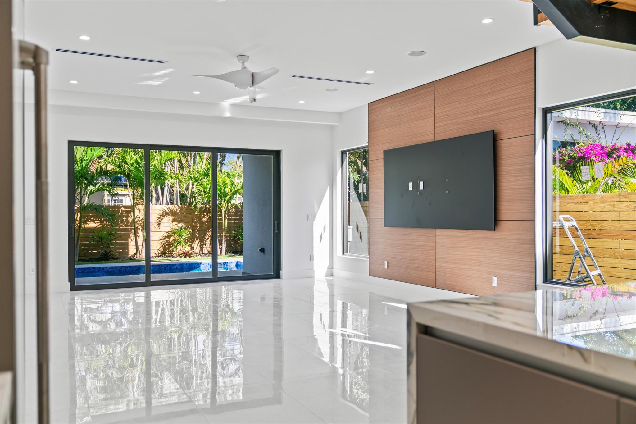 Lake Ridge - Residential