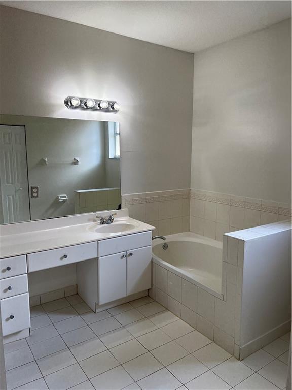 Somerset II South 163-46 - Residential