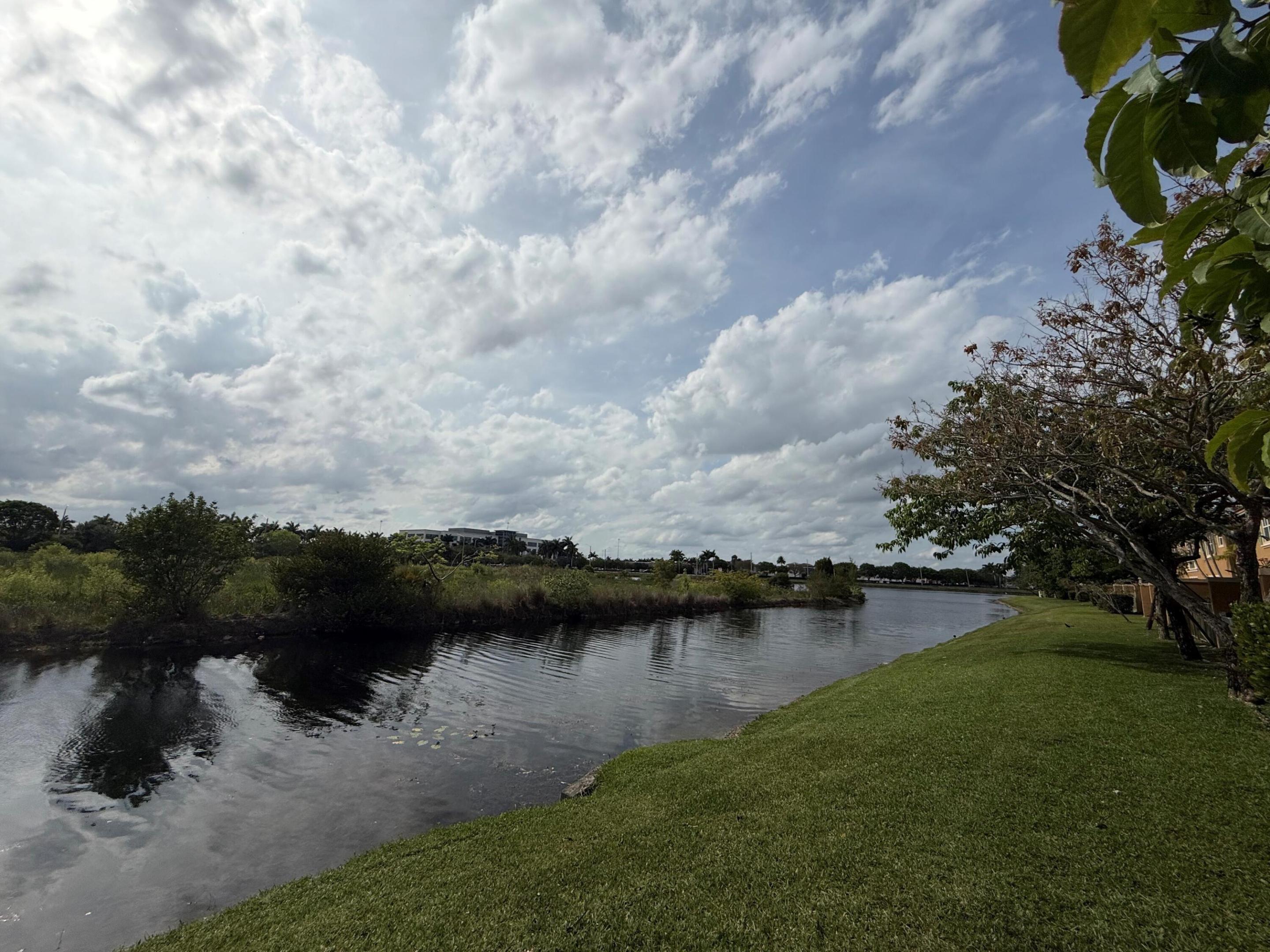 PEMBROKE CAY CONDO - Residential Lease