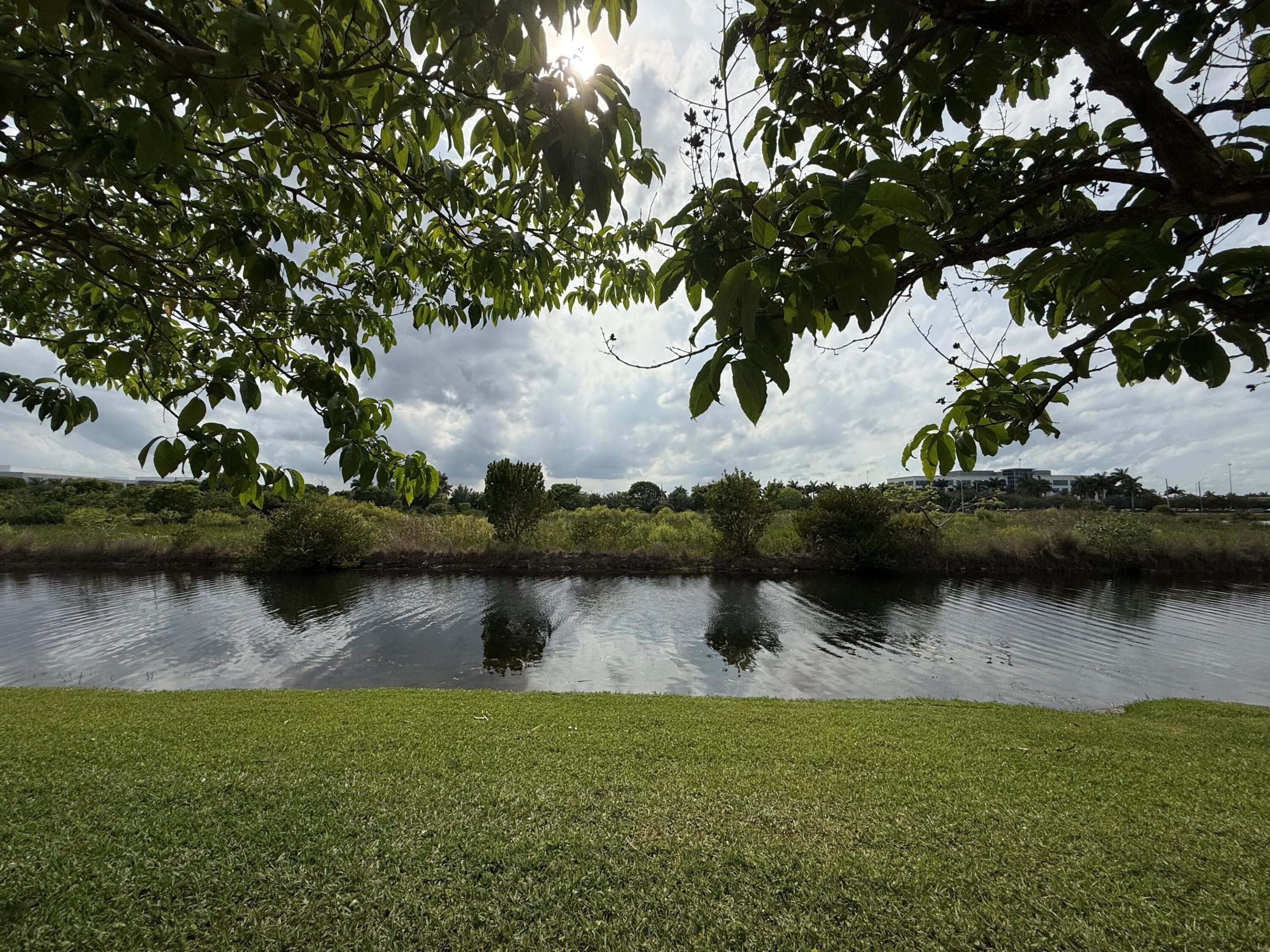 PEMBROKE CAY CONDO - Residential Lease