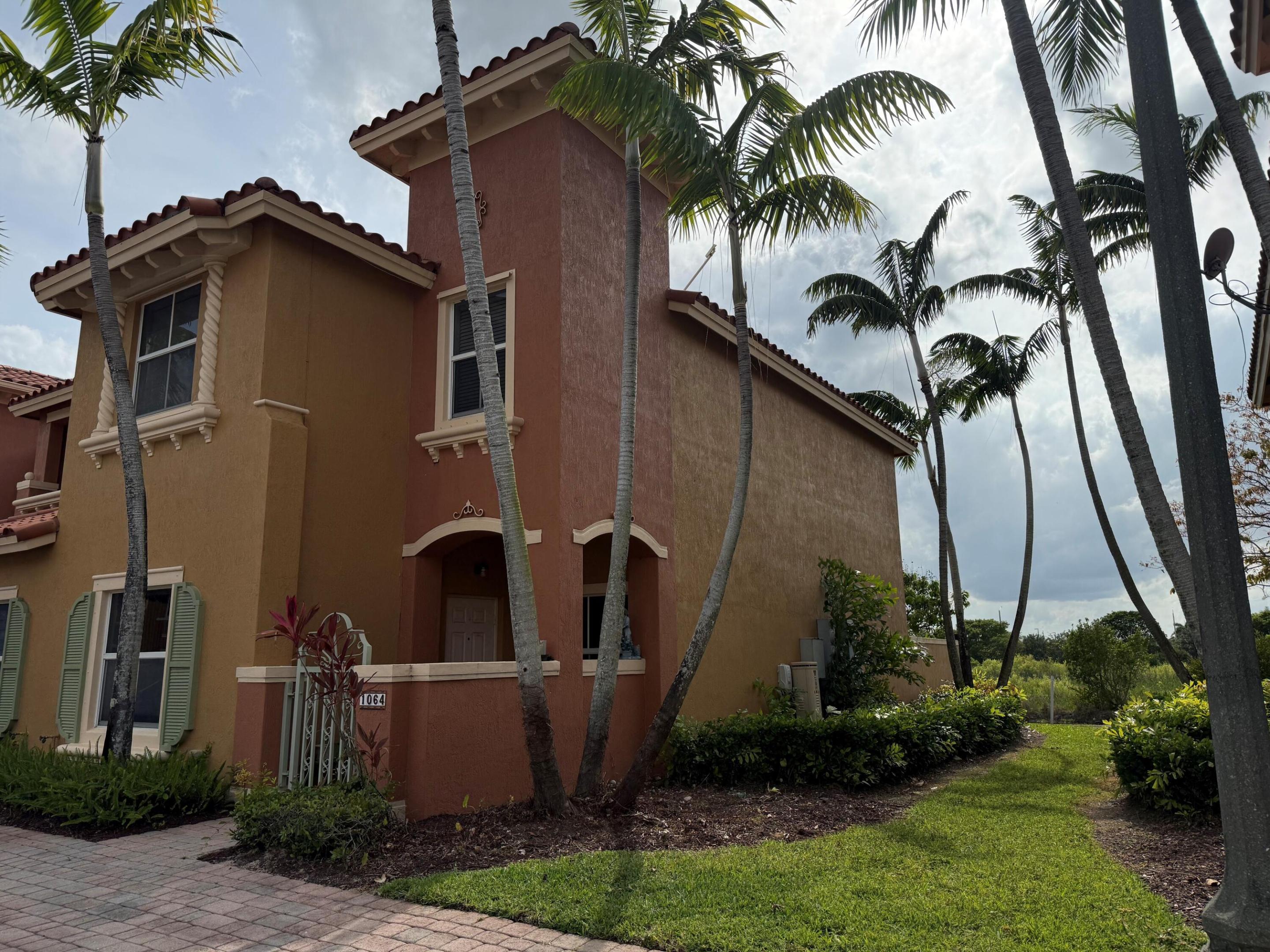 PEMBROKE CAY CONDO - Residential Lease