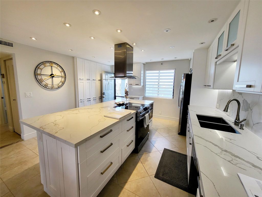 Photo of 2215 Cypress Island Drive #906, Pompano Beach, FL 33069 (MLS # F10489303)